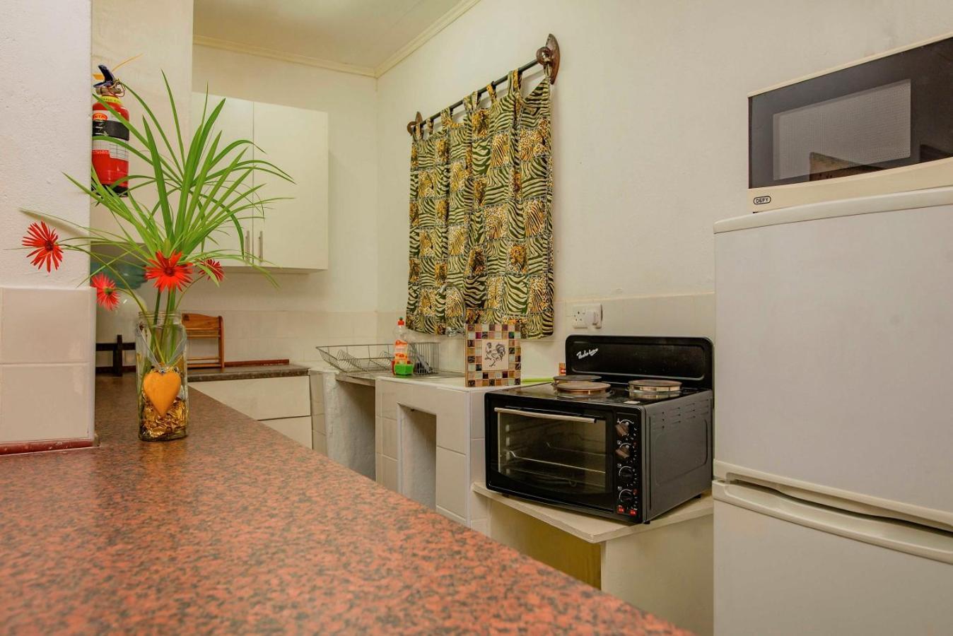 Cluny Lodge ลิลองเว ภายนอก รูปภาพ
