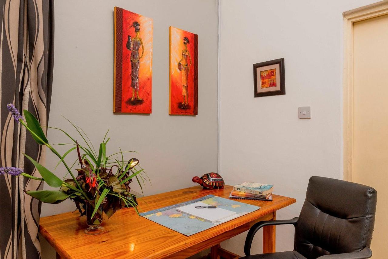 Cluny Lodge ลิลองเว ภายนอก รูปภาพ